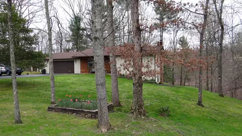 892 Sand Cut Rd, Oneida, TN 37841 photo 4