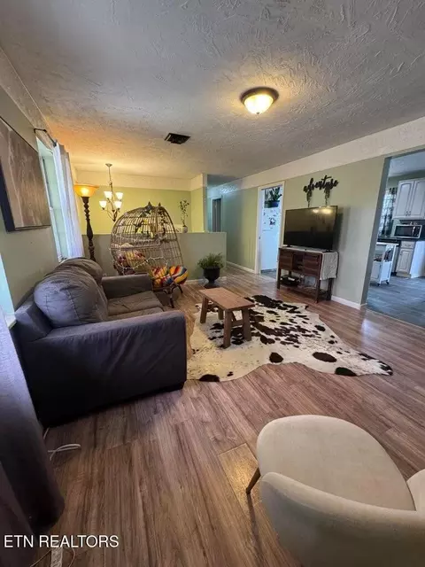 625 Old Poplar Ridge Rd, Talbott, TN 37877 photo 3