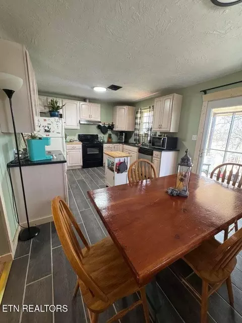 625 Old Poplar Ridge Rd, Talbott, TN 37877 photo 7