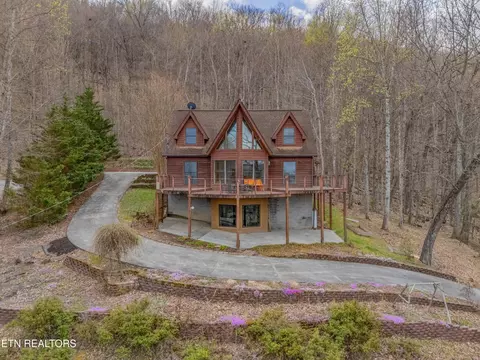 211 Wolf Run, Caryville, TN 37714