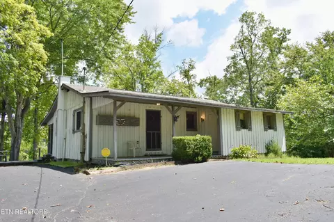 296 Pearl Harbor Dr, Ten Mile, TN 37880