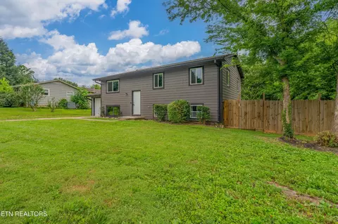 213 Towne Rd, Knoxville, TN 37934