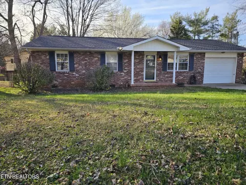 7708 W Sesame Ln, Knoxville, TN 37938