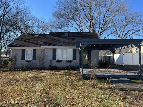 205 Rose Avenue Ave, Alcoa, TN 37701