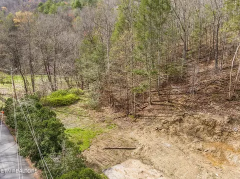 1 N Clear Fork Rd, Sevierville, TN 37863