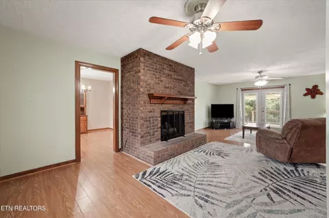 143 Barbara Dr, Talbott, TN 37877 photo 9
