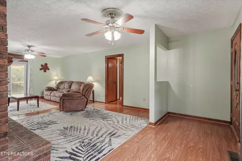 143 Barbara Dr, Talbott, TN 37877 photo 10