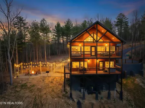 463 Sassafras Tr, Sevierville, TN 37876