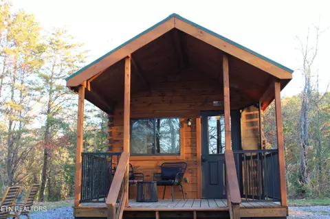 1652 Shady Grove Rd, Sevierville, TN 37876