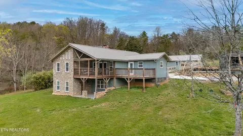 891 Ness Ln, Greenback, TN 37742