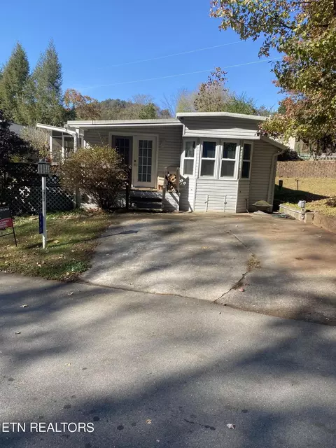 753 Big Valley Blvd, Townsend, TN 37882