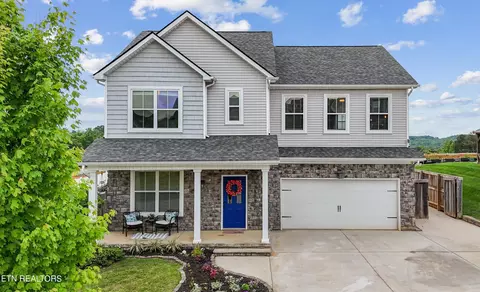 1026 Carter Ridge Dr, Knoxville, TN 37924