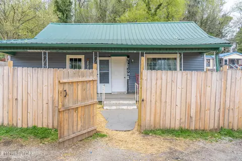 308 Adkins St, Rocky Top, TN 37769
