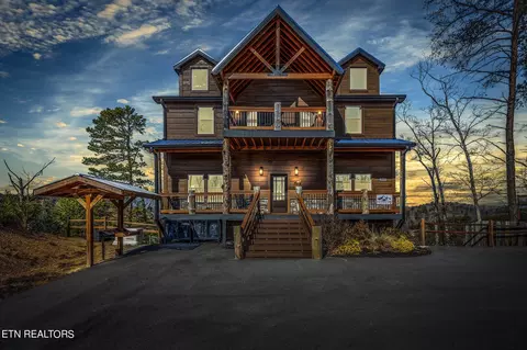 1490 Sleepy Valley Ln, Sevierville, TN 37876