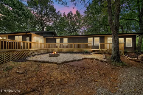586 Ball Mountain Way, Gatlinburg, TN 37738