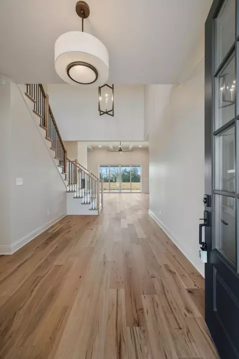 Entry Way - 5548 Sinclair St, Murfreesboro, TN 37127 photo 2 of 5