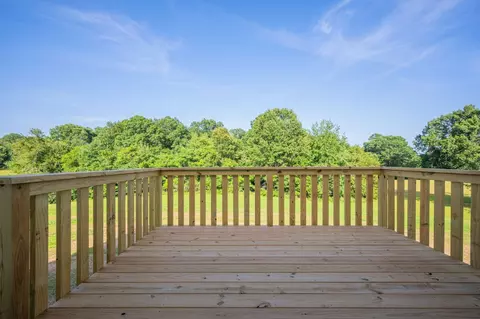 Exterior - 831 Wells Rd, Dickson, TN 37055 photo 5 of 6
