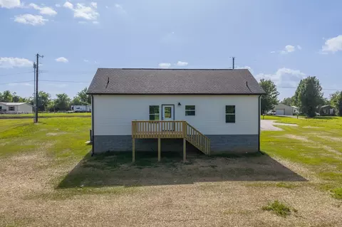 Exterior - 831 Wells Rd, Dickson, TN 37055 photo 6 of 6