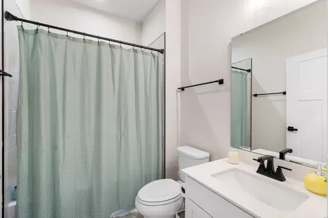 Bath - 3060 Oglethorpe Dr, Franklin, TN 37064 photo 4 of 5