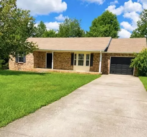 838 Turtle Creek Rd, Clarksville, TN 37043