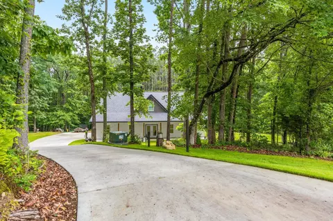 8331 Troubadour Way, Ooltewah, TN 37363