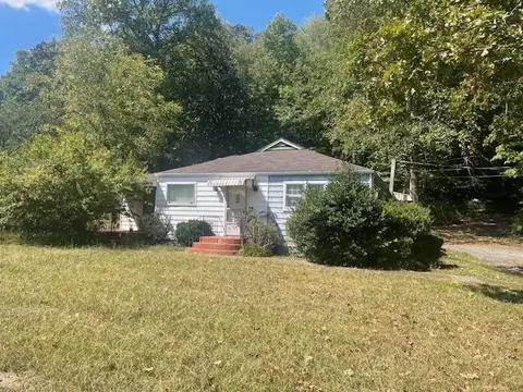 8215 Old Lee Hwy, Ooltewah, TN 37363