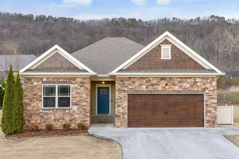 8442 Deer Run Cir, Ooltewah, TN 37363