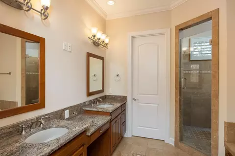 Bath - 38 Reflection Dr, Dunlap, TN 37327 photo 1 of 7