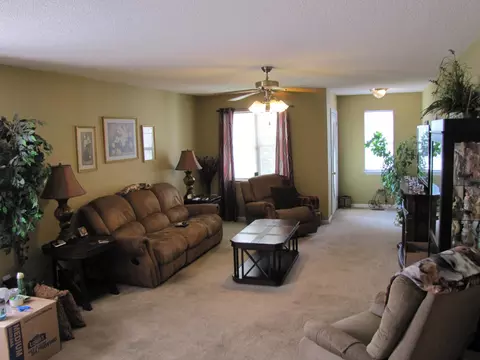 116 Pinewood Dr, Rock Spring, GA 30739 photo 2