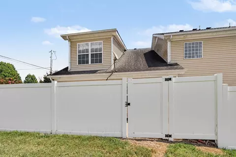 Exterior - 3065 Soaring Eagle Way, Spring Hill, TN 37174 photo 7 of 7
