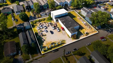 1715 Pecan St, Nashville, TN 37208