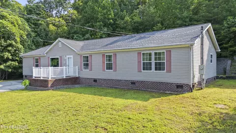 236 Loggers Ln, Clinton, TN 37716