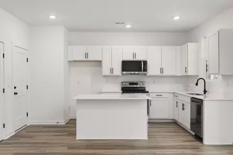 Kitchen - 217 Reece Rd, Baxter, TN 38544 photo 5 of 6