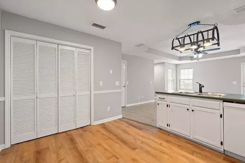 Entry Way - 528 Freedom Ct, Murfreesboro, TN 37129 photo 1 of 1