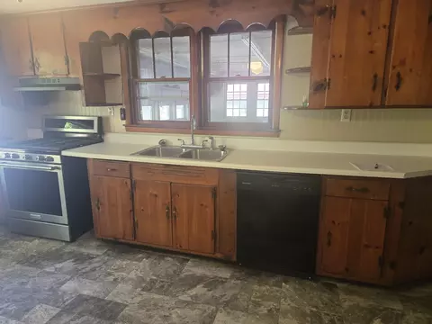 Kitchen - 6061 Us Highway 70 E, Mcewen, TN 37101 photo 1 of 4