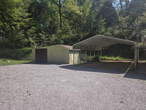 Exterior - 6061 Us Highway 70 E, Mcewen, TN 37101 photo 2 of 4
