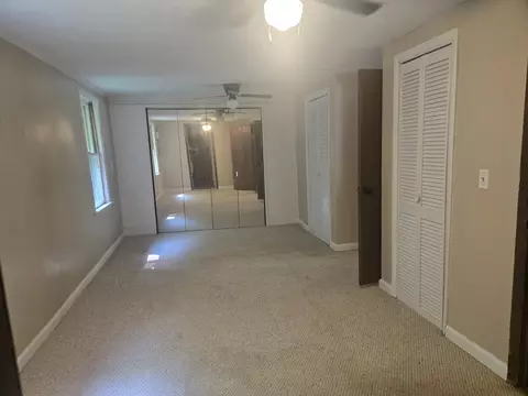 Bedroom - 6061 Us Highway 70 E, Mcewen, TN 37101 photo 4 of 4