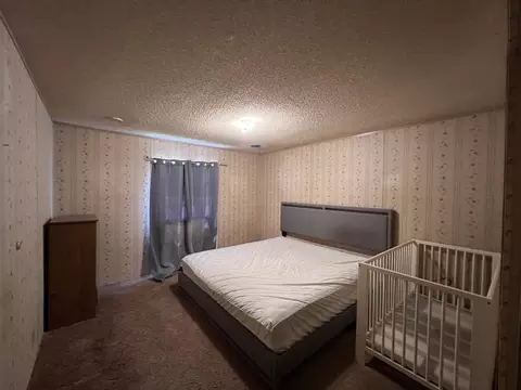 Bedroom - 616 Powell St, Paris, TN 38242 photo 3 of 4
