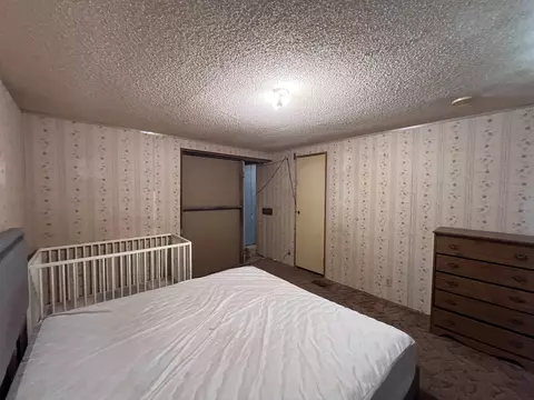 Bedroom - 616 Powell St, Paris, TN 38242 photo 4 of 4