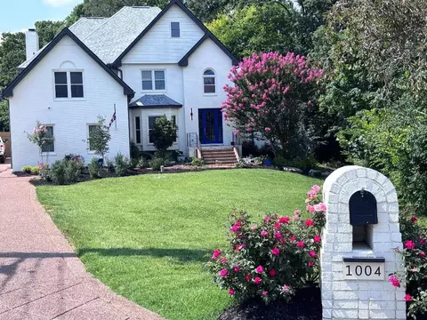 1004 Cross Creek Ct, Hendersonville, TN 37075