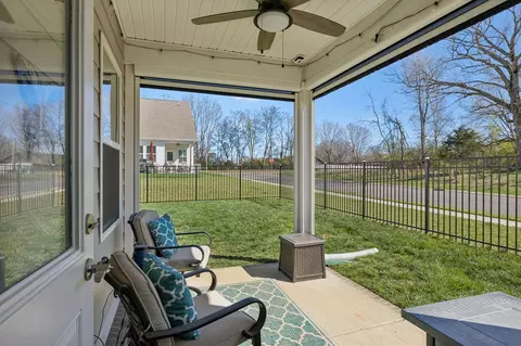 Exterior - 2925 Eckersley Dr, Murfreesboro, TN 37128 photo 4 of 7