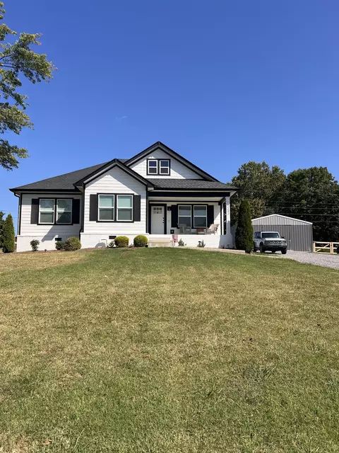 2243 Lambert Dr, Westmoreland, TN 37186