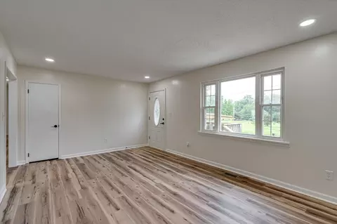 7446 Davis Mill Cir, Harrison, TN 37341 photo 6