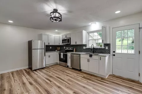 7446 Davis Mill Cir, Harrison, TN 37341 photo 8