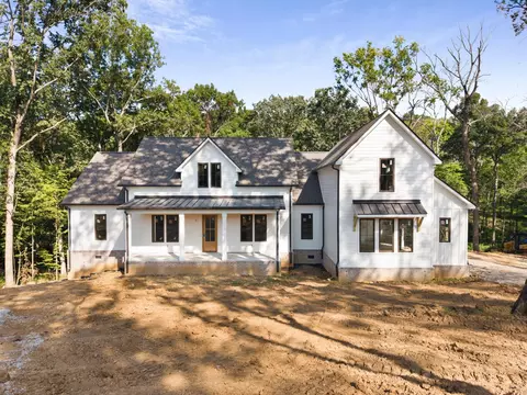 971 Palmer Rd, Lebanon, TN 37090