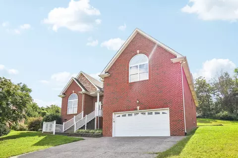 502 Largo Vista Dr, Lebanon, TN 37087