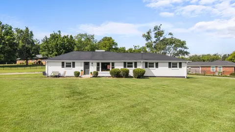 2903 Stanwyck Dr, Nashville, TN 37207