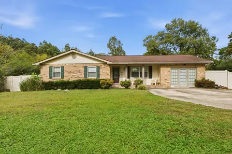 8877 Sedman Rd, Hixson, TN 37343