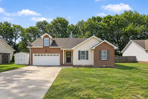 3553 Sandpiper Dr, Clarksville, TN 37042