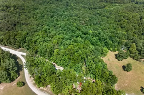 64 Long Branch Rd, Spencer, TN 38585